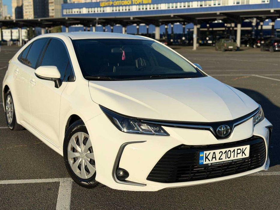 Toyota Corolla 1.6 Газ/Бензин | 2020 | Active | Бі-LED