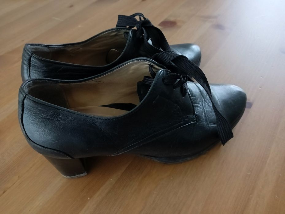Skórzane buty Wojas 38 – dobry stan!