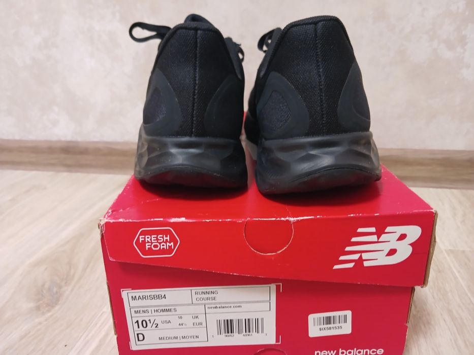 Кросівки new balance