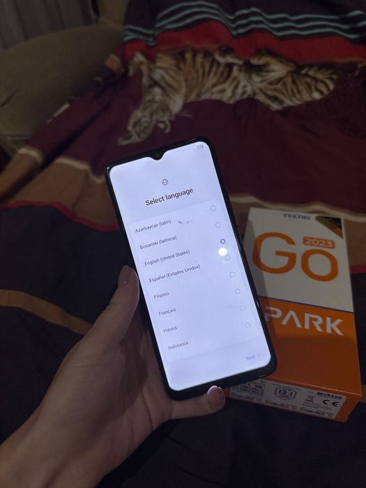 Телефон смартфон з коробкою tecno go spark 2023 68gb і чохол