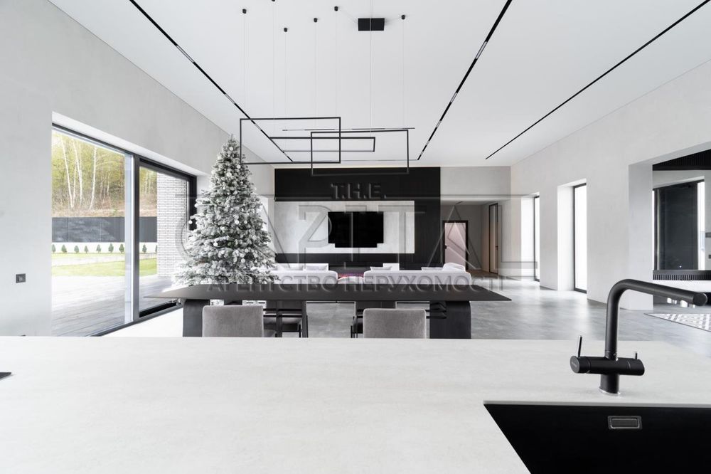 Будинок 570 м² на 50 сотках, Лісники, своя котельня