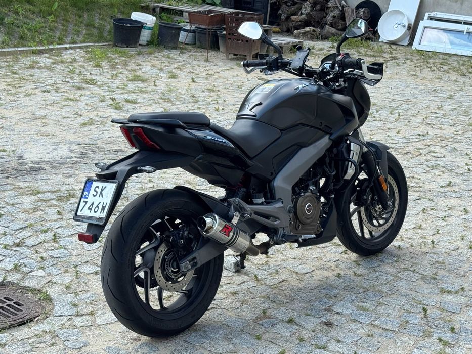 Bajaj Dominar 400 (2018) ABS.  KTM DUKE 390 YAMAHA MT07/MT03