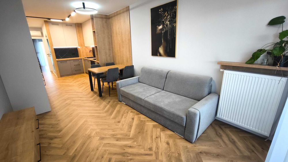 Wysoki standard, z klimatyzacją,2 miejsca garażowe,2025r. 300m.od kolejki Wkd