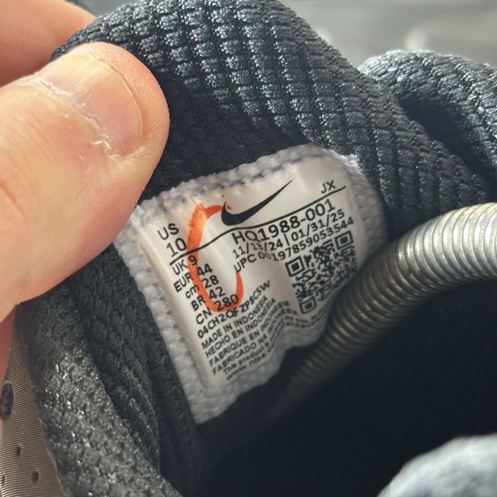 Чоловічі кросівки Nike Shox R4 HQ1988-001