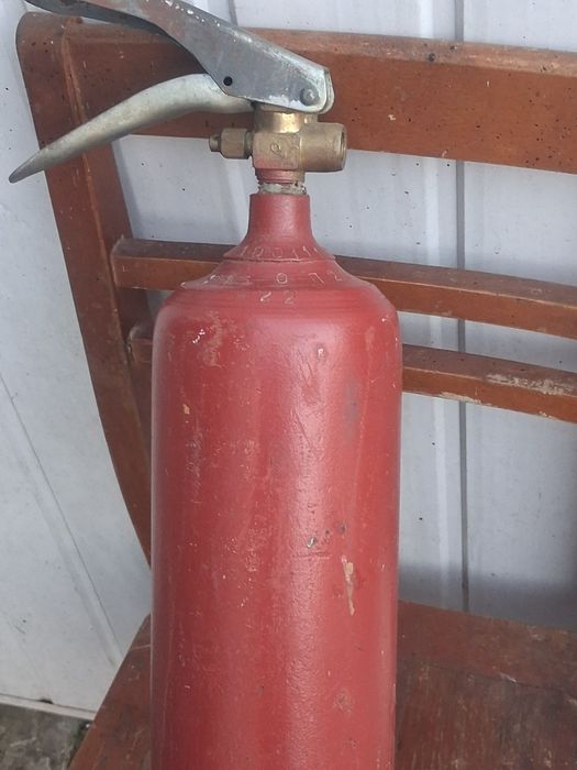 Запірно-пусков. пристр. вогнегасника,+ вогнегасник вуглекислотний ОУ-3