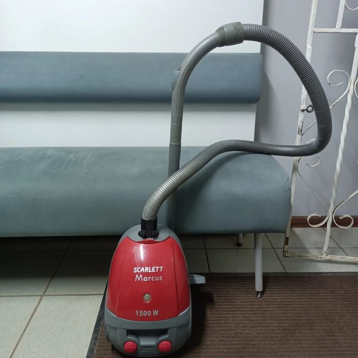 Пылесос Scarlett SC-084
