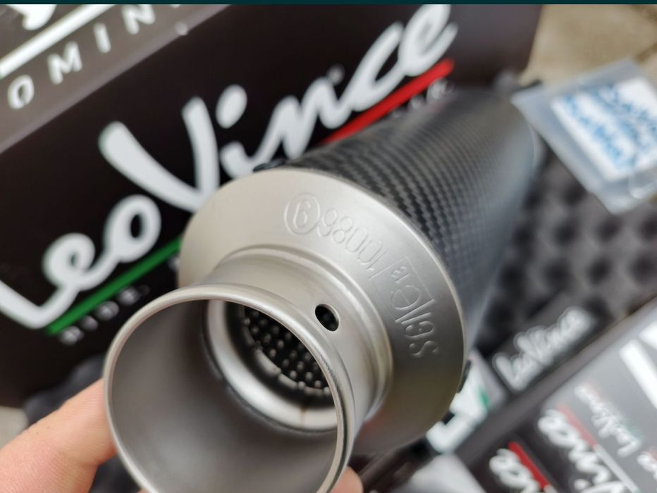 Wydech sportowy tłumik LeoVince carbon GP CORSA tor Stunt suzuki NOWY