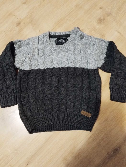 Ciepły sweter rozm. 98 Rebel mini