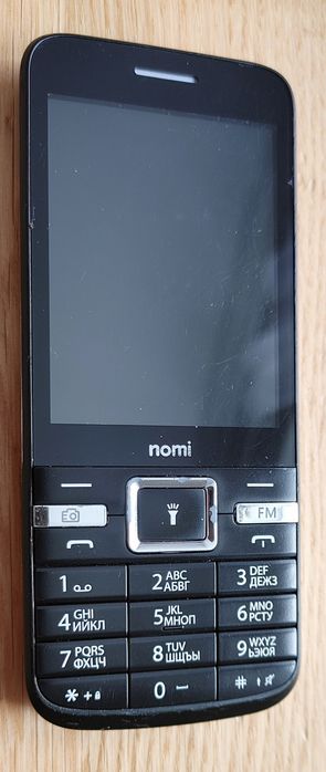 Nomi i300 телефон