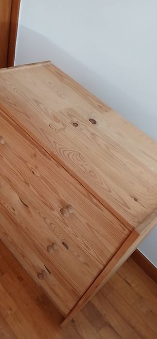 Móvel de arrumação com 3 gavetas