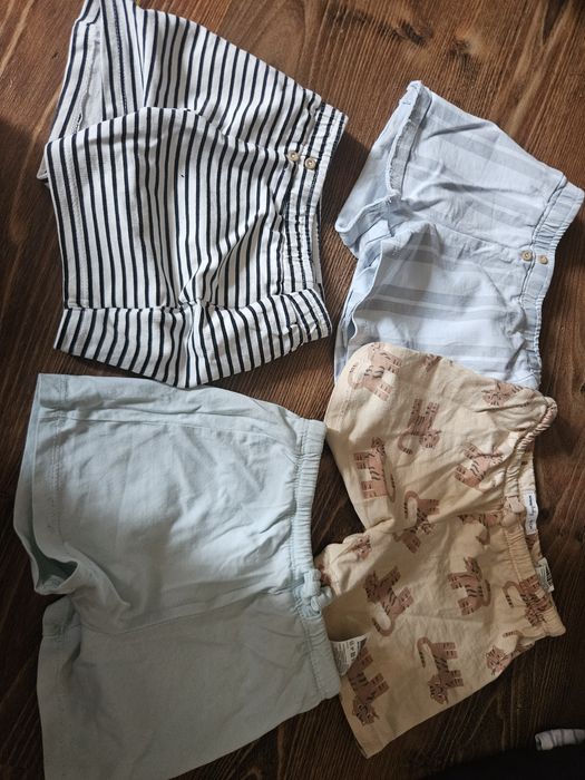 Body z krótkim rękawem  + spodenki