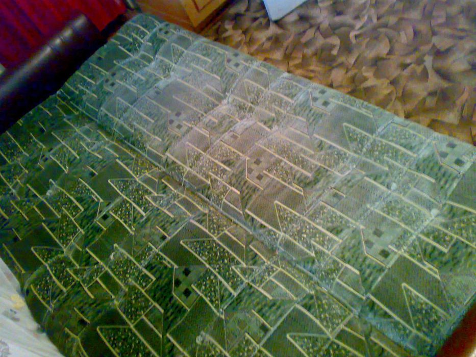 Продам диван в идеальном состоянии с зеленым переливом Недорого 5200гр