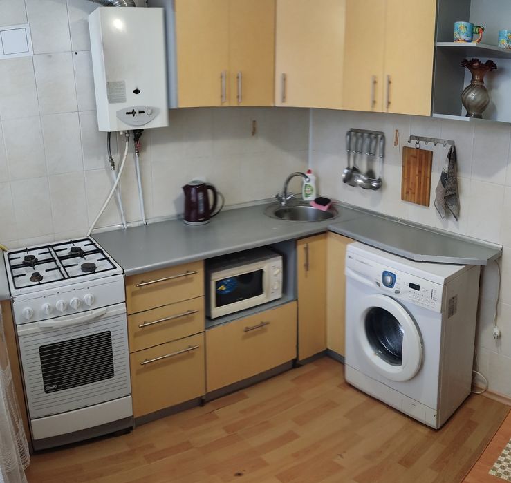 1-кімн.кв. погодинно, подобово, район Левка Лук'яненка. Від 500 грн.