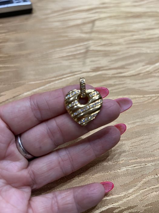 Peça de joalharia em forma de coração em Ouro e Diamantes