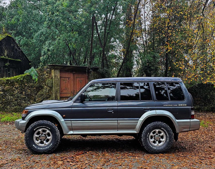 Mitsubishi Pajero 2.8 TD GLS Longo (Super Select) de 1996,  ícone 4x4 Irrepreensível