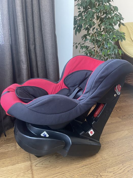 Автокрісло від 0+ до 18 кг . 0-4 роки.