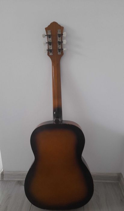 Gitara akustyczna firmy Defil lata 80-90 XXw