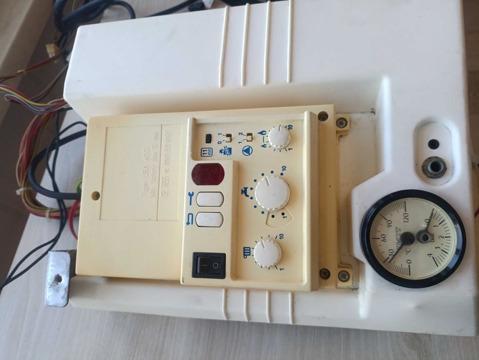 Блок управління і з.єднувальна труба до котла BUDERUS GB112-60W
