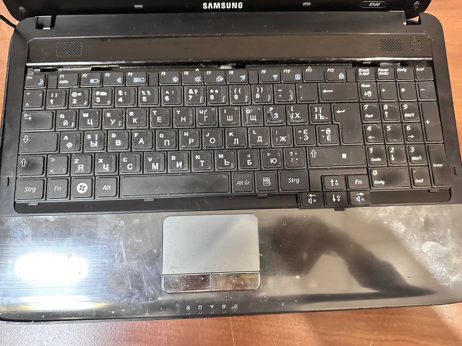 Продам Ноутбук Samsung NP-R540 по запчастинах