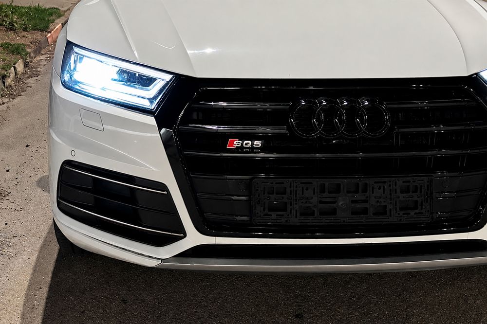 Audi Q5 2017–2025 . Передня решітка SQ-Style (2017–2020, чорна)