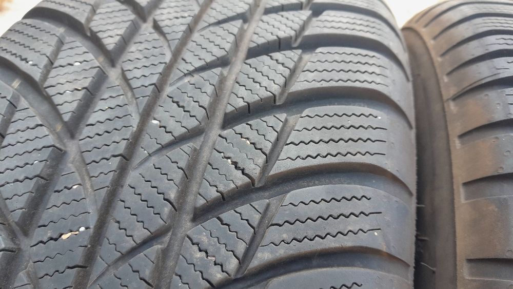Opony Zimowe 205/60/16.BRIDGESTONE.8 mm.Adres-ZALESIANY 33 A-przy rondzie(niebieskie banery)PISEMNA GWARANCJA