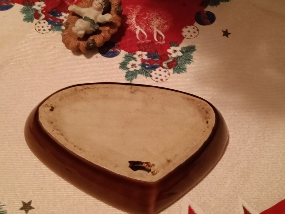 Cinzeiro de porcelana/cerâmica vidrada Valadares