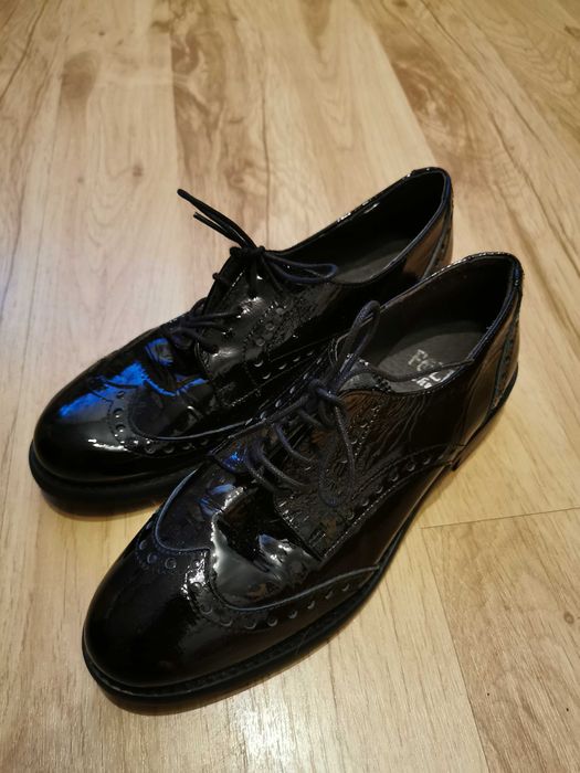 Buty mokasyny lakierki rozmiar 36