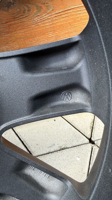 Оригінальні литі диски VW R16 7J ET45 матово-чорні + зимова гума 205/55 R16