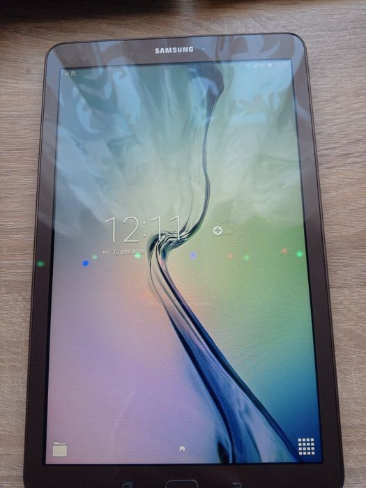 Продам Samsung Galaxy Tab E 9.6"Gold Brown