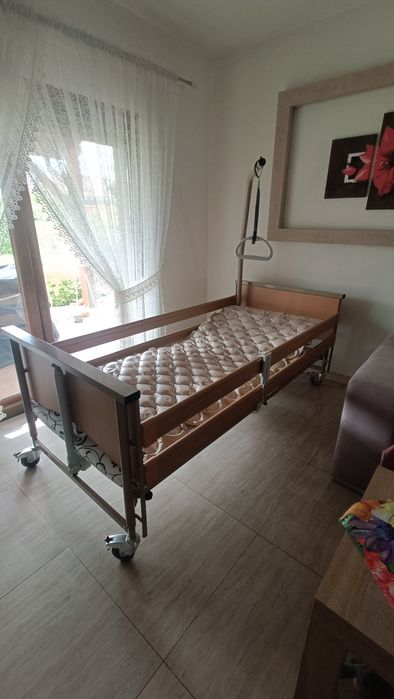 Łóżko rehabilitacyjne elektryczne