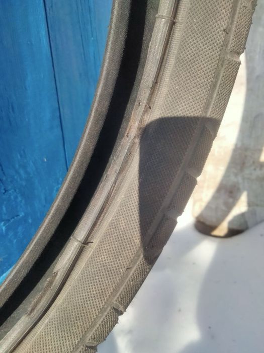 Продам покрышку maxxis