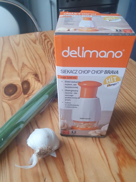 Siekacz rozdrabniacz do czosnku i ziół