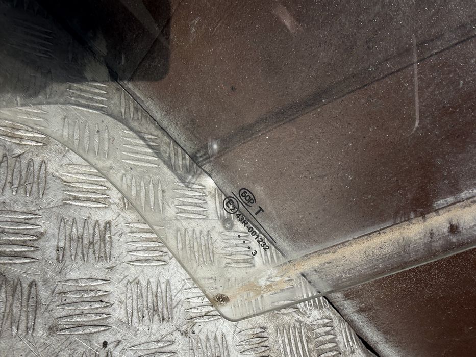 Стекло водителя Део ланос daewoo lanos год 11 пробег 47 тыс