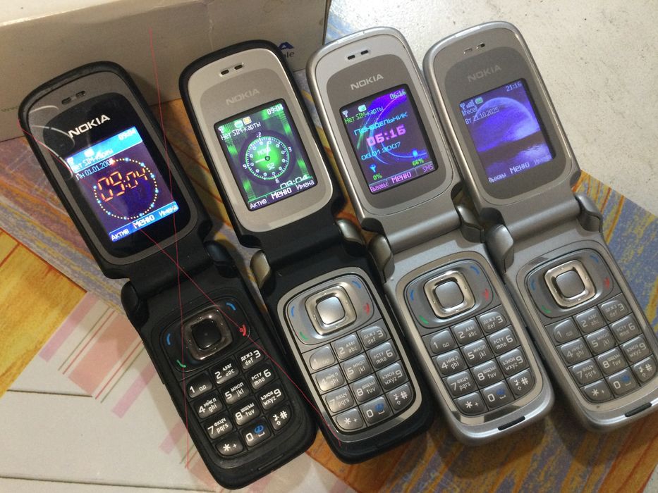 Nokia 5200 /6085 /5300 кнопочный телефон.