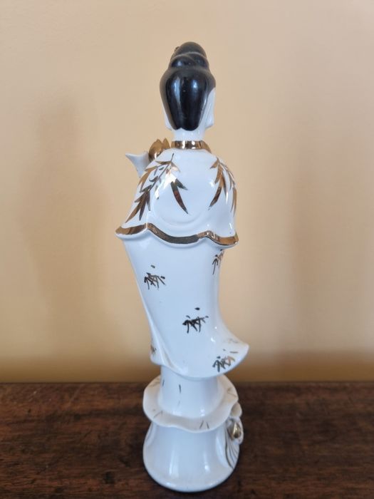 Deusa oriental kuan Yin