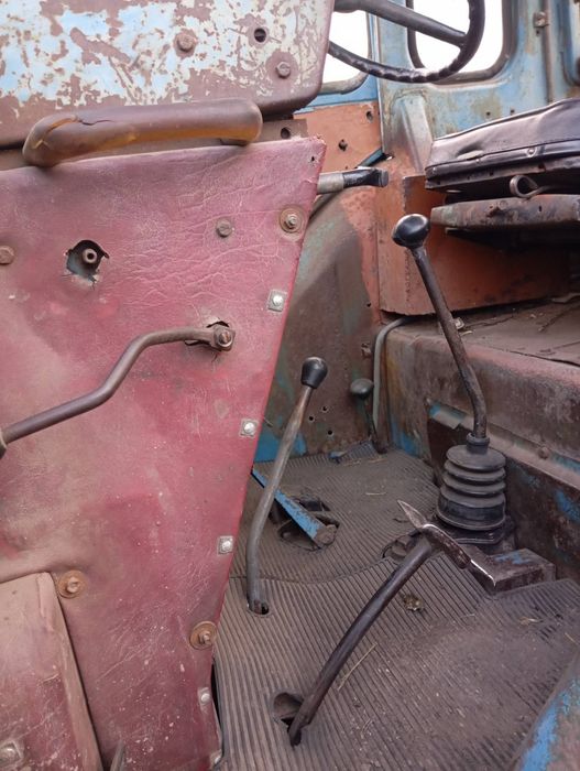 Продам трактор мтз