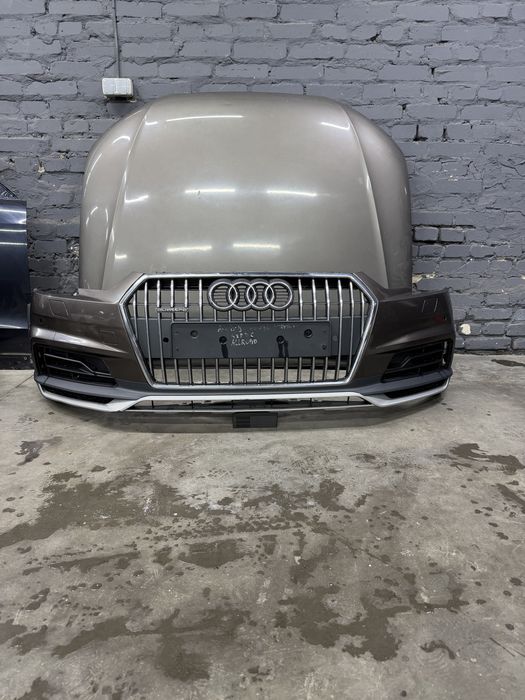 Бампер передній комплектний Audi A4 B9 Allroad 16-19 рік