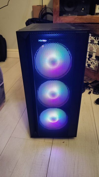 Ryzen 7 rtx 3060 16 gb ddr4 b550 gamingX zasilacz gold