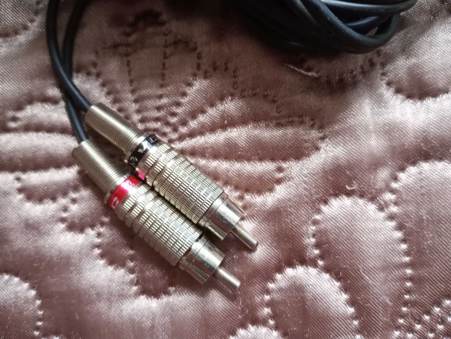 Dłuższe markowe kable chinch