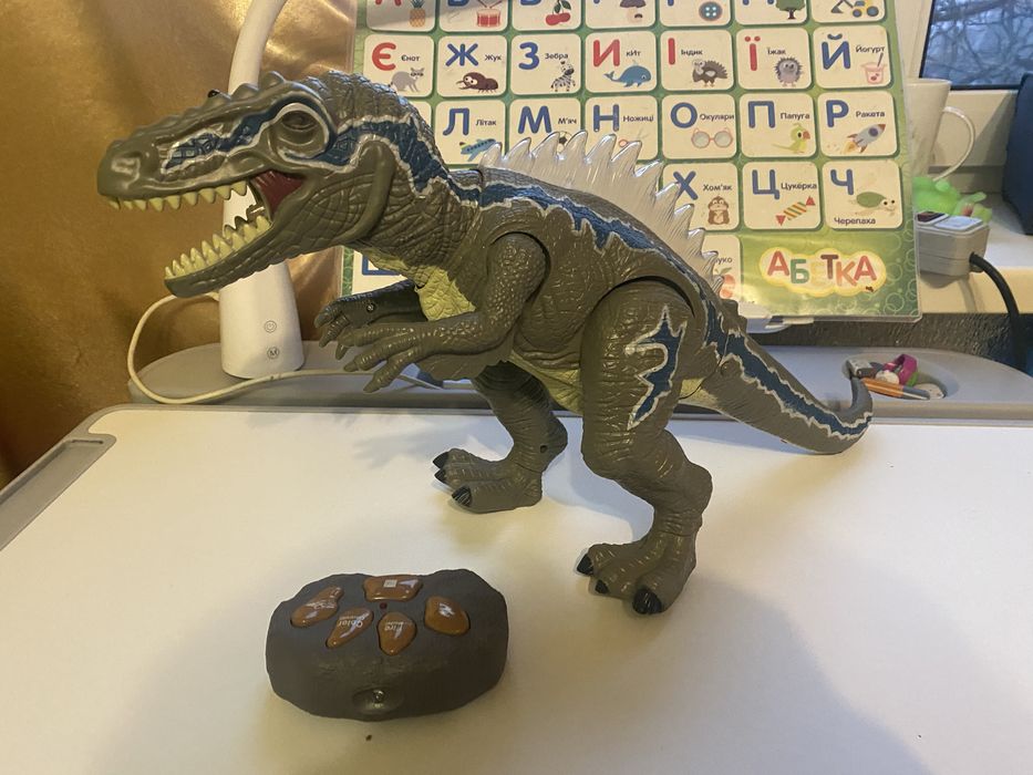 Рообот танк динозавр на пульту подарунки, яйце динозавра