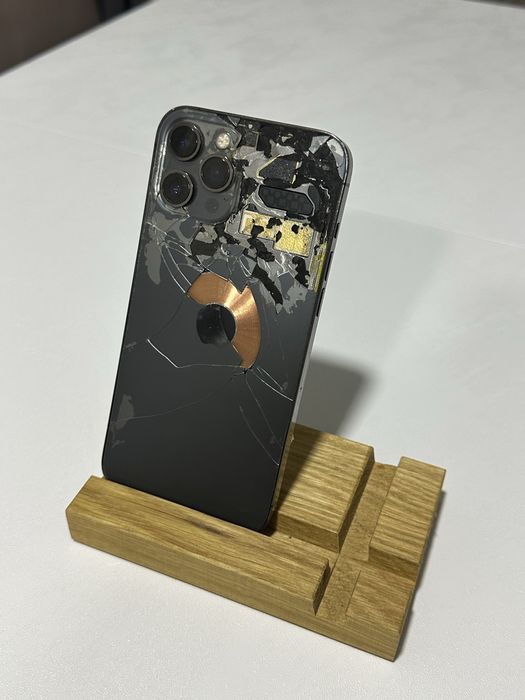 Обменяю IPhone 12 Pro Max 128gb