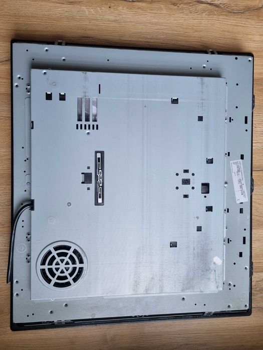 Płyta indukcyjna BOSCH uszkodzona elektronika