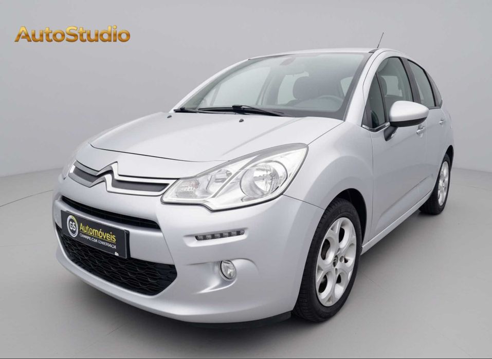 AutoStudio para Stand de Automóveis