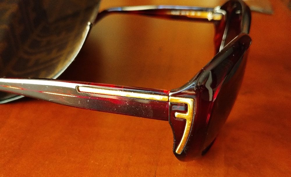FENDI okulary przeciwsłoneczne FS5329 w etui