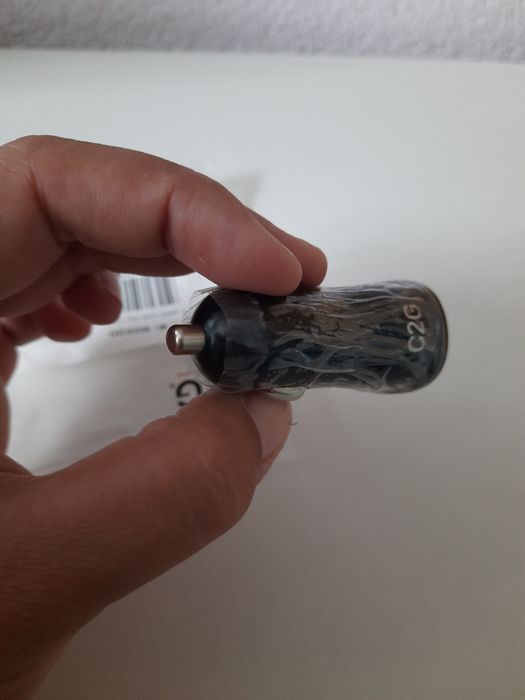 Ładowarka samochodowa nowa