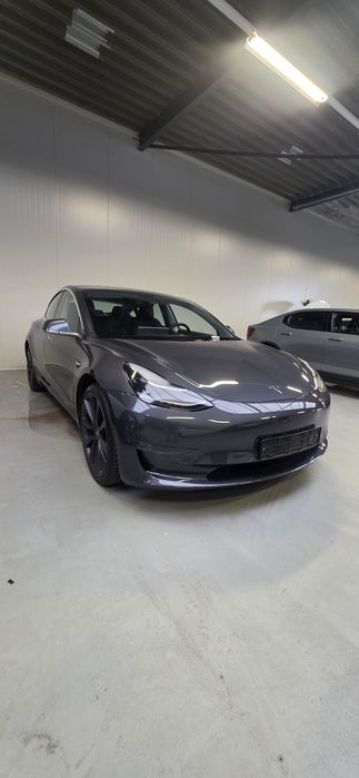 Tesla Model 3 AWD 78kw Performance