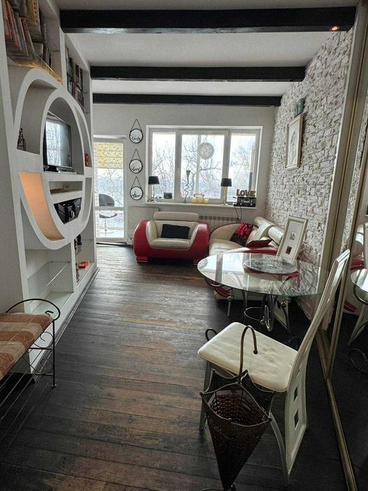 Оренда 3к квартири особнячного типу