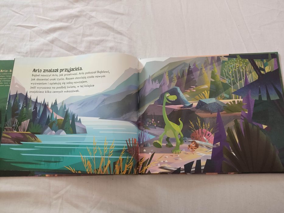 Książeczka dla dzieci o dinozaurze Disney