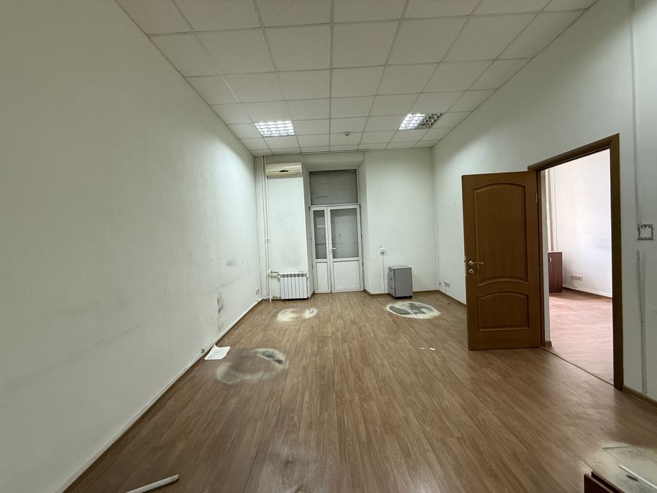 Чикаленка 25 Оренда фасадного приміщення 300м2 БЕЗ КОМІСІЇ