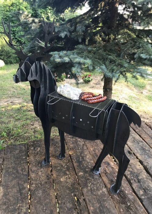 Grill w ksztalcie Jelenia